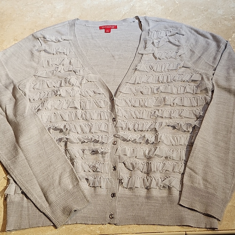New York & Co Gray Ruffled Lightweight Sweater L